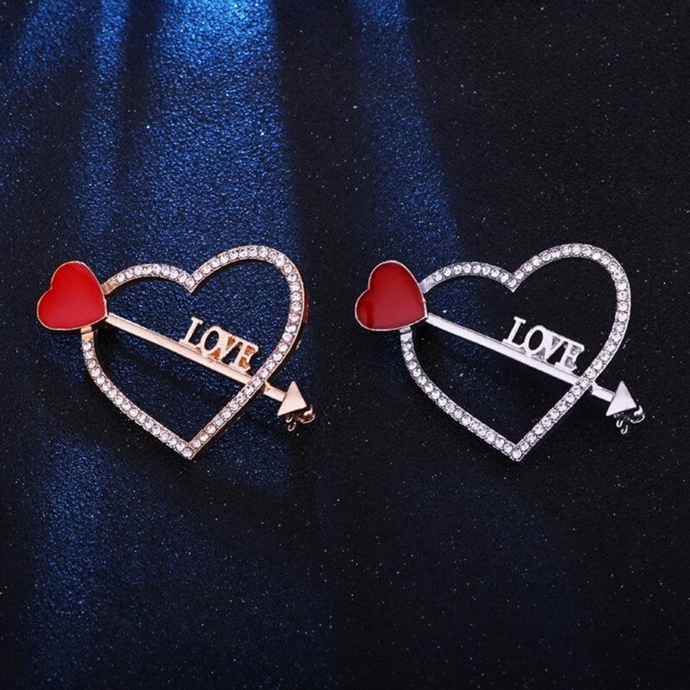 Red Heart Sweet Love One Arrow Hollow Brooch Couple Coat Suit Lapel Pins